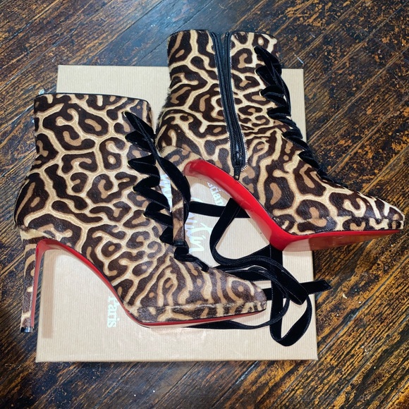 Christian Louboutin Lace Up Leopard-Print Platform Ankle Boots - Picture 2 of 4